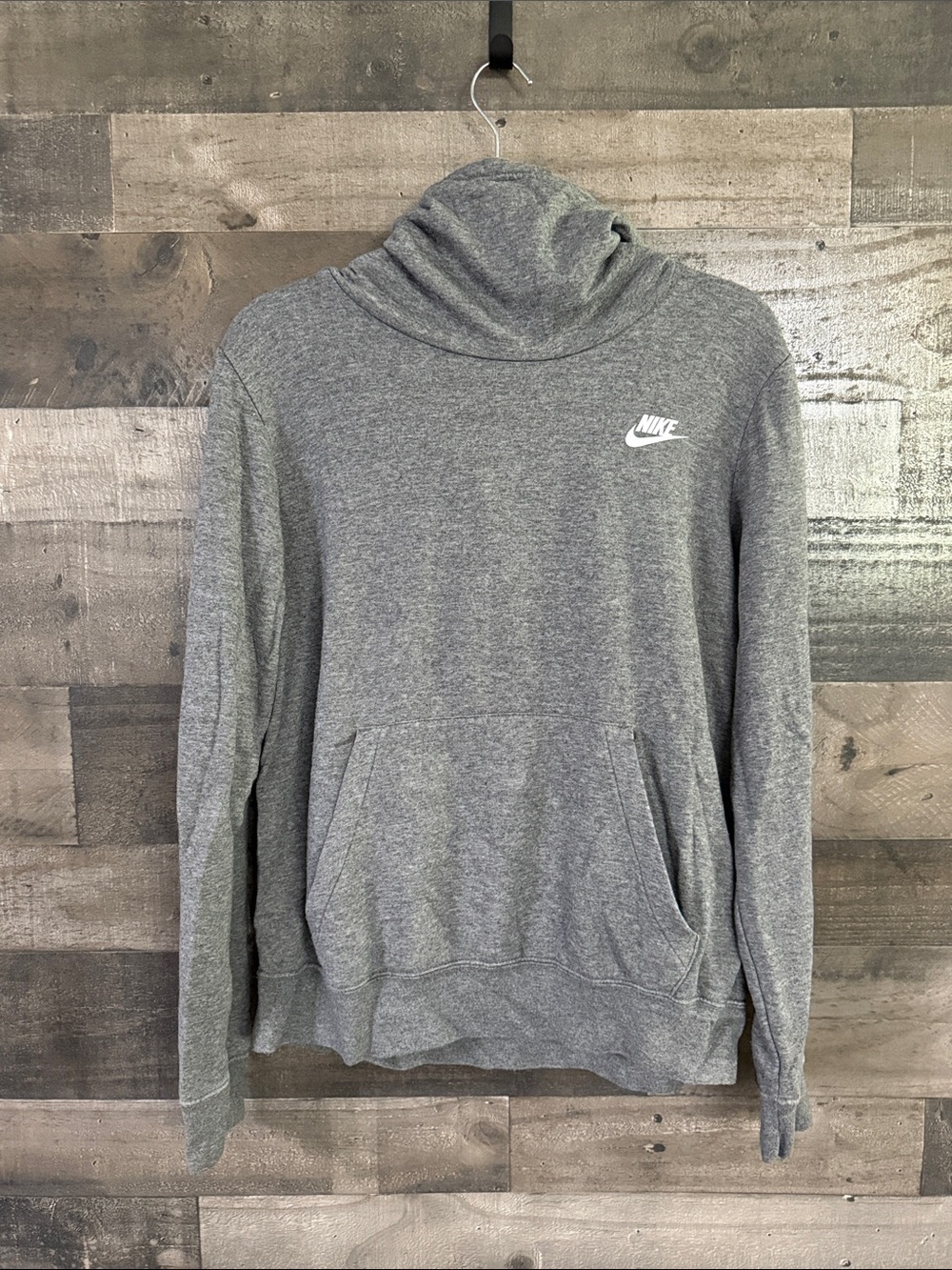 Nike Women’s Heather Gray Pullover Hoodie